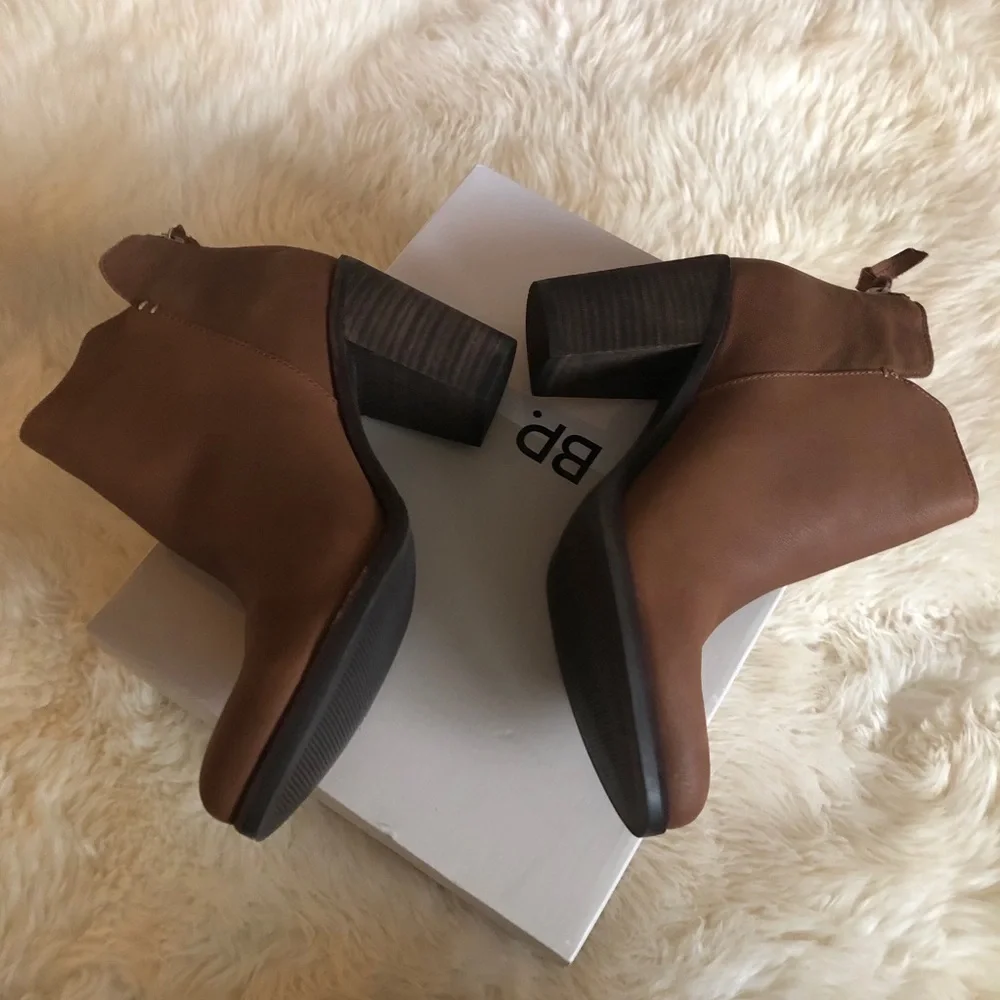 BP Jett Leather Ankle Bootie In Cognac 10